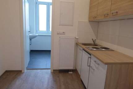 Wohnung zum Mieten in Bernburg (Saale) 333,00 € 45.58 m²