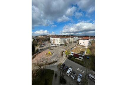 Moderne 2-Zimmer-Wohnung mit Balkon und traumhafter Aussicht - Plochingen