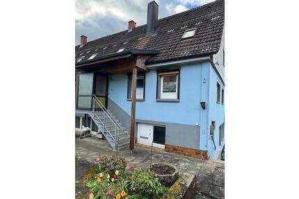 3,5 Zimmer Doppelhaushälfte in zentraler Lage in Blumberg
