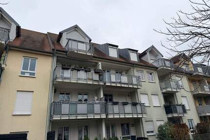 Moderne Wohnung mit Balkon in Roth (91154) nach Renovierung mit Tiefgaragenstellplatz