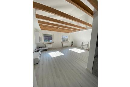 lichtdurchflutete Dachgeschosswohnung - Lübbecke