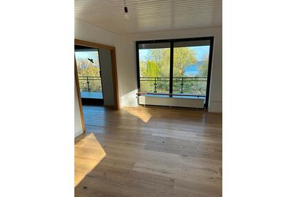 Wohnung mit Seeblick - 980,00&nbsp;EUR Kaltmiete, ca.&nbsp; 83,00&nbsp;m&sup2; in Groß Wittensee (PLZ: 24361)