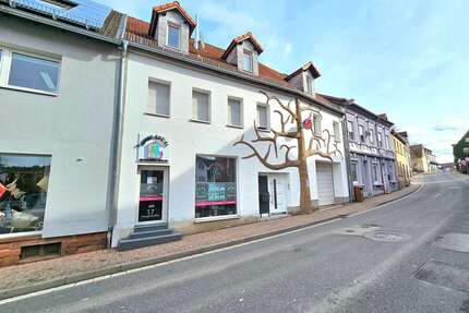 Haus zum Kaufen in Weilerbach 430.000,00 € 200 m²