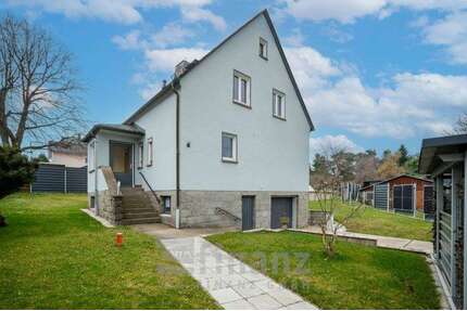 Haus zum Kaufen in Niederwürschnitz 278.000,00 € 119.97 m²