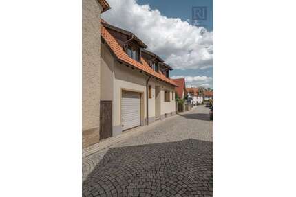 Haus zum Kaufen in Abtswind 269.000,00 € 122 m²