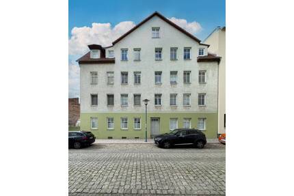 Gepflegte 2-Zimmer-Wohnung mit Einbauküche in ruhigem Bauckauer Hinterhaus - Magdeburg Buckau