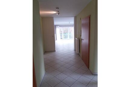 Wohnung Koblenz Metternich - 1.188,00&nbsp;EUR Kaltmiete, ca.&nbsp; 108,00&nbsp;m&sup2; in Urmitz (PLZ: 56220)
