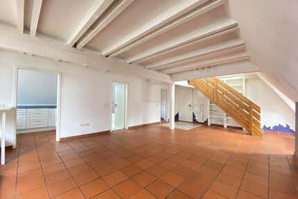 Großzügige 3-Zimmer-Maisonette-Wohnung in ruhiger Wohnlage - Lich