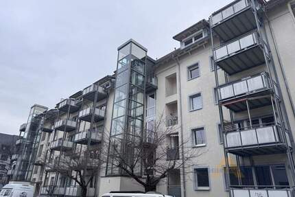 helle 2-Zimmerwohnung im Freiburger Zentrum WG-optimiert - Freiburg im Breisgau Stühlinger