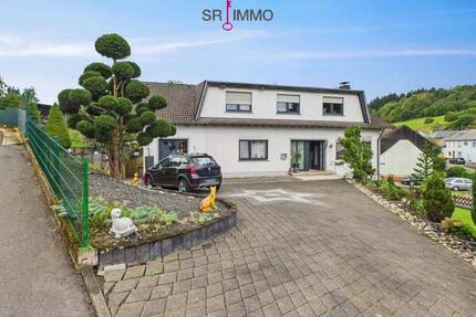 Gepflegtes Zweifamilienhaus mit großem Platzangebot in Mettendorf