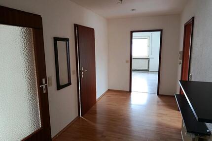 Wohnung Dachgeschosswohnung - 600,00&nbsp;EUR Kaltmiete, ca.&nbsp; 60,00&nbsp;m&sup2; in Illingen (PLZ: 66557)