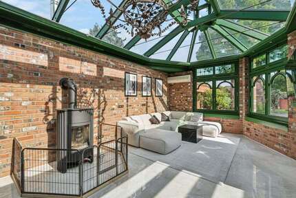 Haus zum Kaufen in Kaarst 899.000,00 € 226 m²