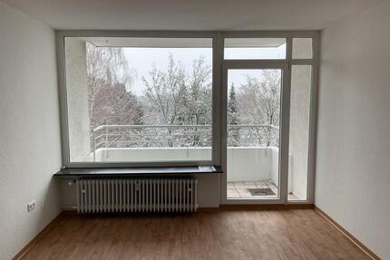 Gut geschnittene 2,5-Zimmer-Wohnung mit Balkon - Bielefeld Schildesche