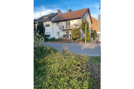 EFH, an WG oder Kleinfamilie - 1.680,00&nbsp;EUR Kaltmiete, ca.&nbsp; 182,00&nbsp;m&sup2; in Bürstadt (PLZ: 68642)