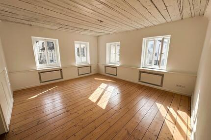 Zentrale 4,5-Zimmer-Wohnung in Blaubeuren mit 117 m²