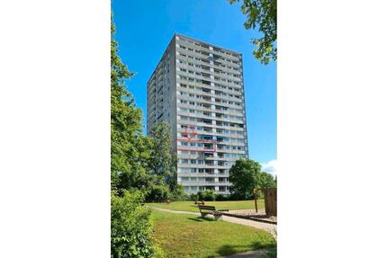 Helle 4,5 -Zimmer-Wohnung mit 119 m² Wohnfläche und Balkon - Nürtingen