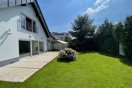 Haus zum Mieten in Köln 3.200,00 € 160 m²