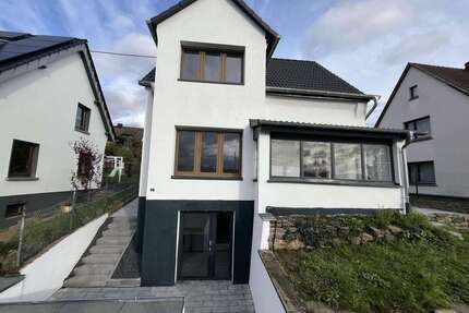 Haus zum Kaufen in Erpel 429.000,00 € 127 m²