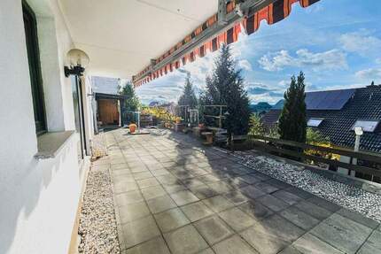 Frisch renoviert, Haus mit vielen Möglichkeiten (6-7 Zimmer, 3 Bäder) in traumhafter Lage von Erpel!