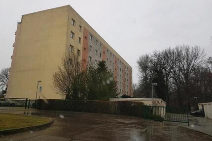 3 Mietwohnungen - 90.000,00&nbsp;EUR Kaufpreis, ca.&nbsp; 55,00&nbsp;m&sup2; in Staßfurt (PLZ: 39418)