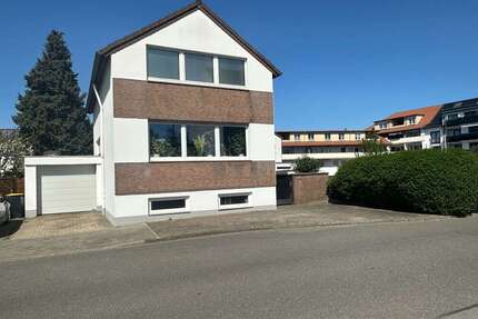 Haus zum Kaufen in Düren 220.000,00 € 99 m²