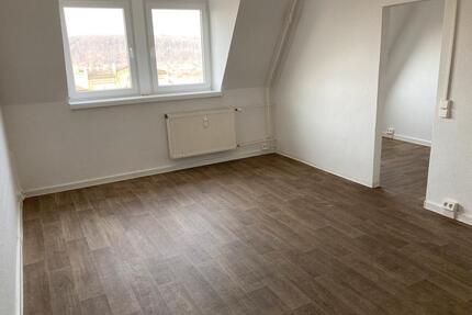 Familienparadies: Modernes Bad, zentrale Lage und Bildung direkt vor Ort. - Gera