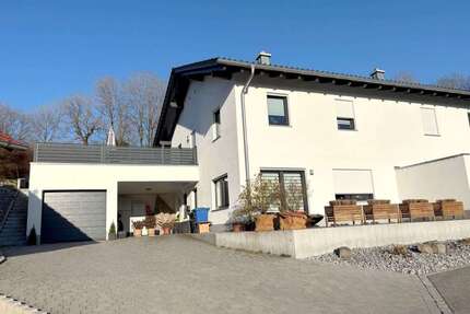 Haus zum Kaufen in Zachenberg 449.000,00 € 121.07 m²
