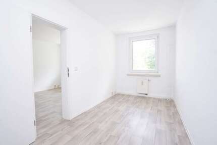 Wohnung zum Mieten in Chemnitz 420,90 € 70.74 m²