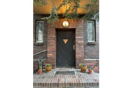 Freie Praxisräume in Berlin-Neukölln - möbliert