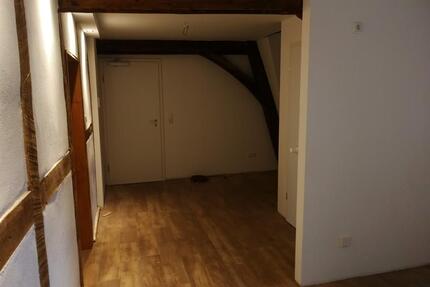 Modernisierte 4 Zimmer Wohnung mit Balkon in Eschweger Innenstadt