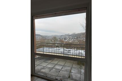 Renovierte 4-Zimmer-Wohnung mit Balkon und Stadtblick ab sofort - Siegen Kaan-Marienborn