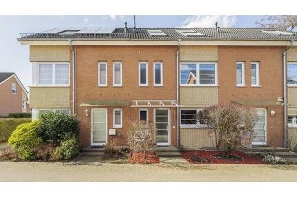 Ein Zuhause zum Ankommen und Bleiben - entdecken Sie Ihr neues Familienglück! *Renoviert. neue Heizung, Stellplatz* - Kleinmachnow