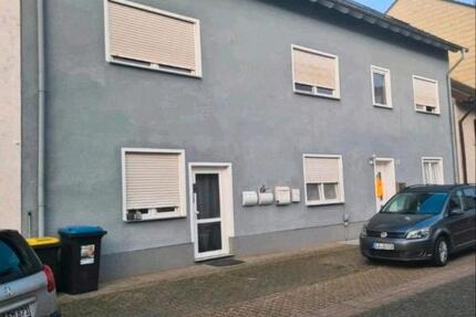 Provisionsfrei! Vollvermietetes Mehrfamilienhaus in Lisdorf SLS - Saarlouis