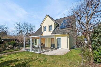 Energieeffizientes Familienhaus mit Wintergarten und großem Garten - Dallgow-Döberitz
