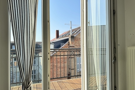 Wohnen mit Weltkulturerbe: 2-Zimmer-Wohnung mit Balkon, Fahrstuhl & Ausblick - Schwerin Altstadt