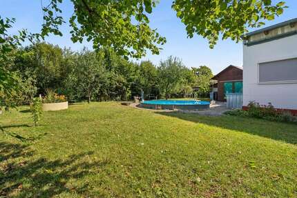 Haus zum Kaufen in Königsbrunn 1.399.000,00 € 250 m²