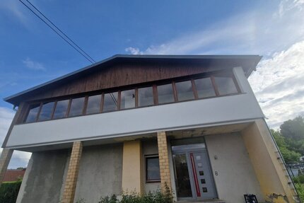 Dreisbach, Wohnhaus - 160.000,00&nbsp;EUR Kaufpreis, ca.&nbsp; 320,00&nbsp;m&sup2;&nbsp;Wohnfl&auml;che in Dreisbach (PLZ: 56472)