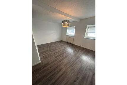 4 ZKB Wohnung in Saarbrücken-Burbach – kernsaniert, ruhig & hell