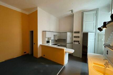 160m², 4-Zimmer-Altbauwohnung, Balkon, Keller im Hansaviertel, befristet bis z. 31.12.2029 - Berlin