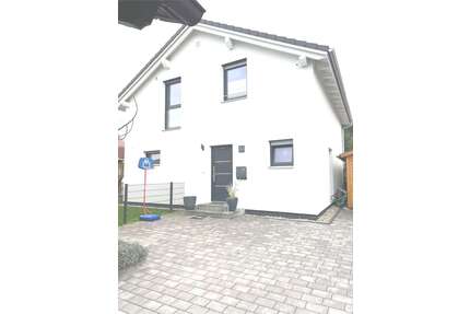 Haus zum Kaufen in Kuppenheim 600.000,00 € 108 m²