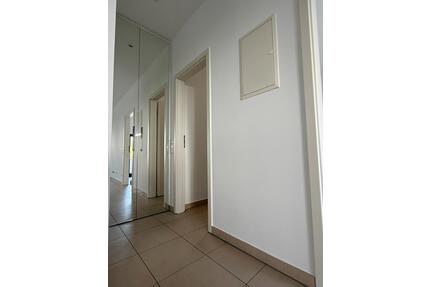 Sanierte Loftwohnung, 80 qm, in zentraler Lage von Walldorf