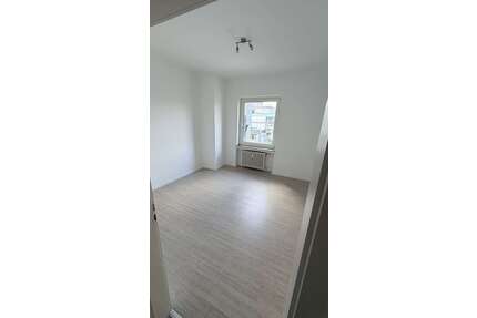 Wohnung zum Mieten in Krefeld 620,00 € 65 m²