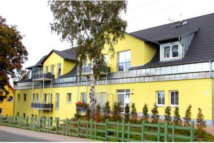 'Seniorenfreundliche 2-Raumwohnung im Erdgeschoss Hochparterre) mit Balkon zu vermieten! - Sangerhausen