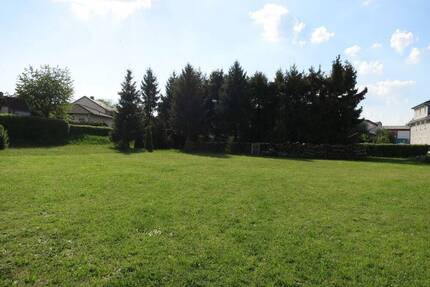 Baugrundstück - Bauträger geeignet - Ebersdorf bei Coburg Großgarnstadt