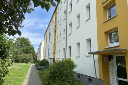 Wohnung zum Mieten in Borna 339,00 € 56.42 m²