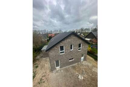 Haus zum Mieten in Selsingen 1.380,00 € 109 m²