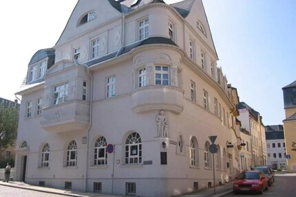 Imposantes Mehrfamilienhaus mit extra Grundstück - Schneeberg