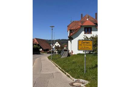 Moderne Doppelhaushälfte in Toplage von Kirchzarten-Zarten – ruhig, hochwertig & mit kleinem Garten