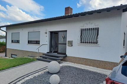 Einfamilienhaus freistehend - 280.000,00&nbsp;EUR Kaufpreis, ca.&nbsp; 140,00&nbsp;m&sup2; in Großrosseln (PLZ: 66352)