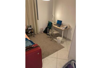 WG Möbliert Zimmer Hamburg - 680,00&nbsp;EUR Kaltmiete, ca.&nbsp; 12,00&nbsp;m&sup2; in Hamburg (PLZ: 22457) Schnelsen